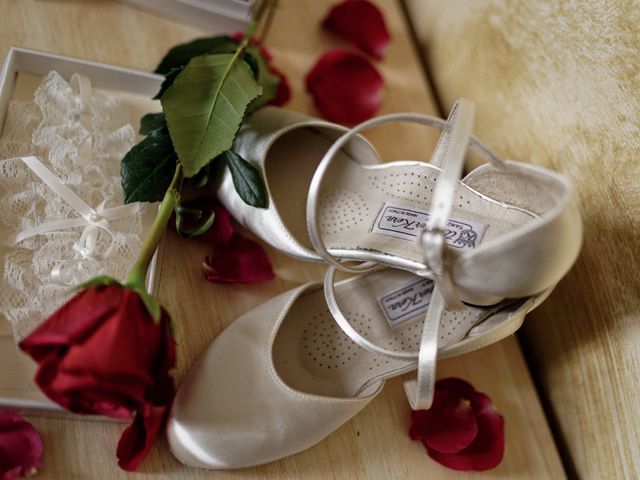 Le mariage de Julien et Ingrid à Les Aynans, Haute-Saône 5