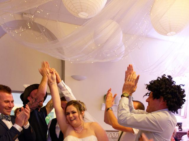 Le mariage de Julien et Ingrid à Les Aynans, Haute-Saône 65