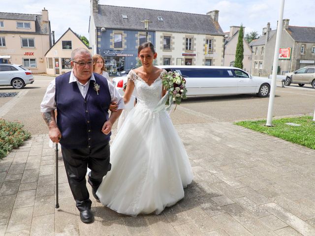 Le mariage de Cyril et Laurie à Plouigneau, Finistère 16