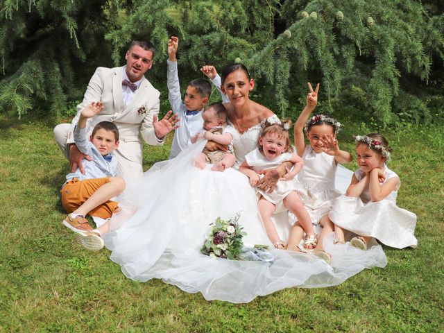 Le mariage de Cyril et Laurie à Plouigneau, Finistère 33