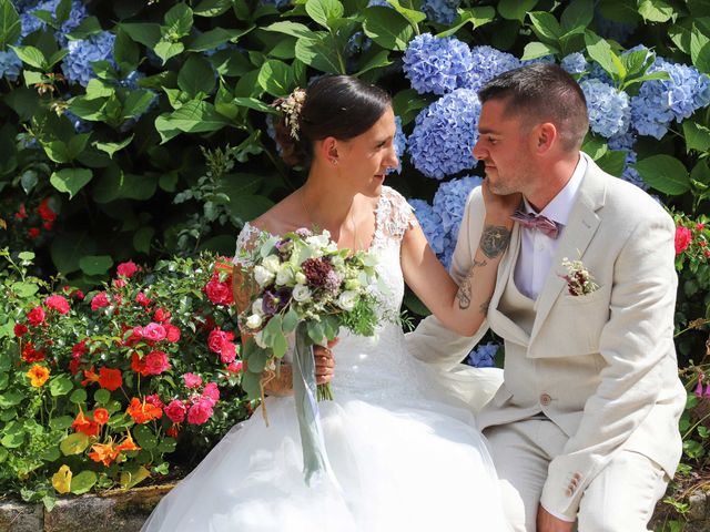 Le mariage de Cyril et Laurie à Plouigneau, Finistère 40