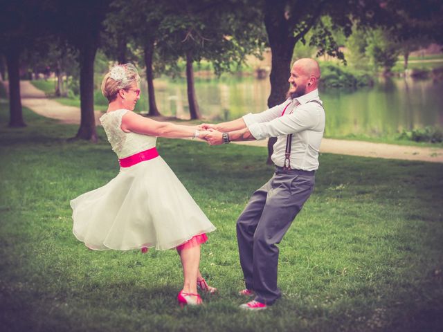 Le mariage de Olivier et Emilie à Montmeyran, Drôme 34