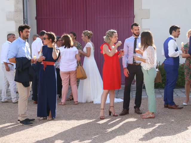 Le mariage de Thomas et Julie à Parempuyre, Gironde 33