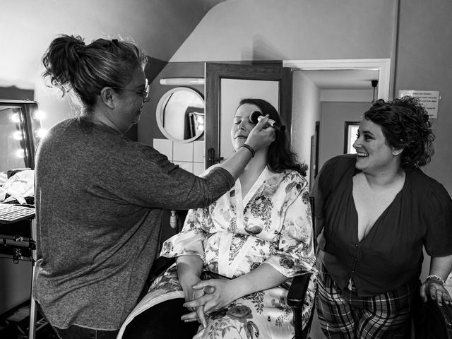 Le mariage de Thibault et Gwen à Merey, Eure 14