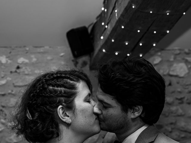 Le mariage de Thibault et Gwen à Merey, Eure 335