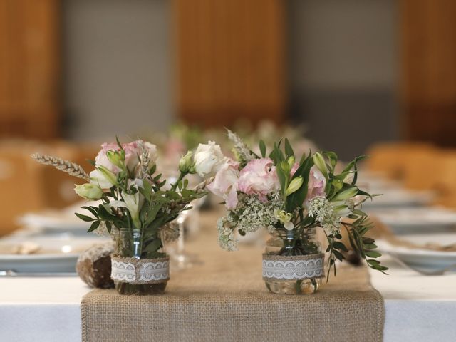 Le mariage de Alexandre et Manon à Chalon-sur-Saône, Saône et Loire 17