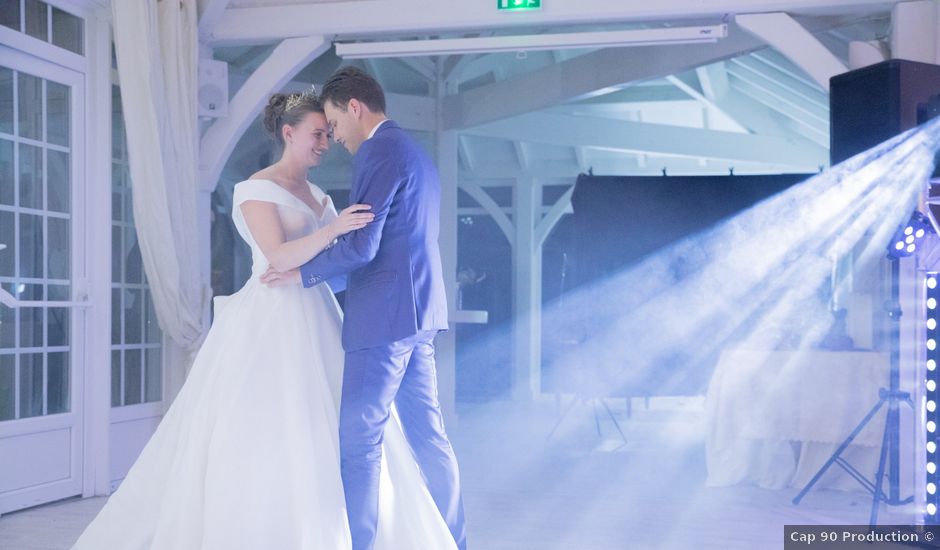 Le mariage de Adrien et Line à Valady, Aveyron