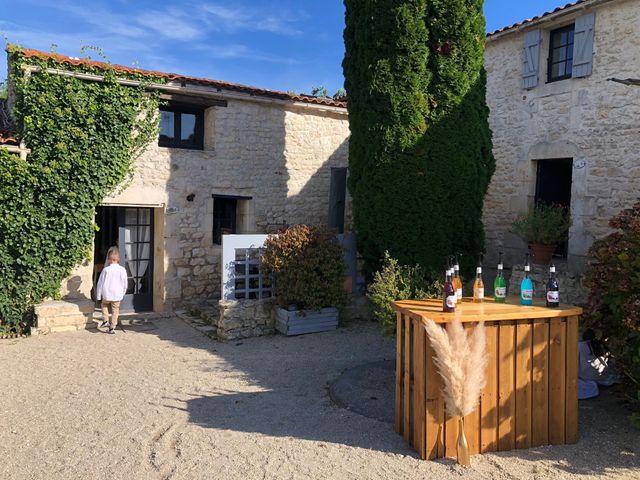 Le mariage de Adrien et Vanessa à Thairé, Charente Maritime 12