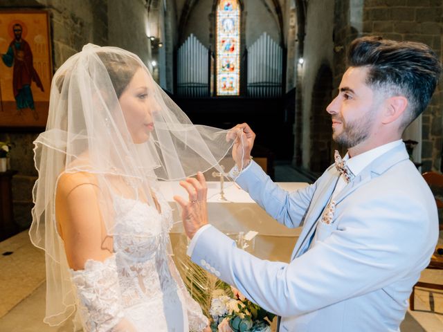 Le mariage de Johana et Nicolas à Feurs, Loire 1