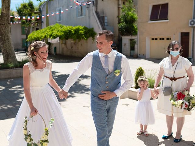 Le mariage de Tom et Marie Cécile à Sainte-Cécile-les-Vignes, Vaucluse 12