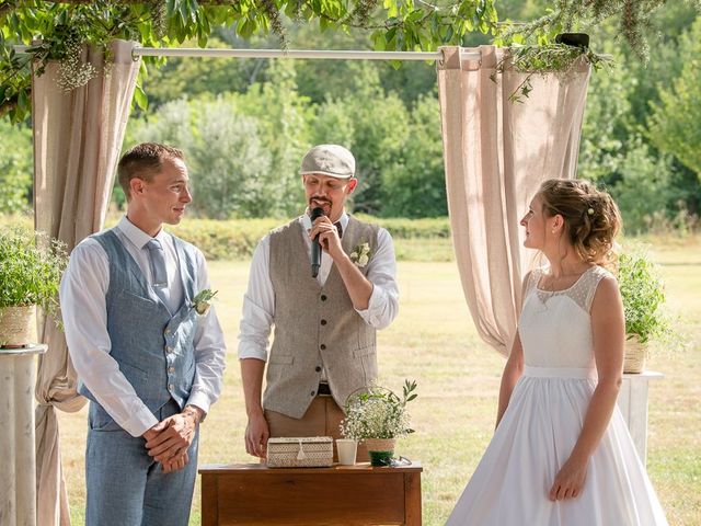 Le mariage de Tom et Marie Cécile à Sainte-Cécile-les-Vignes, Vaucluse 81