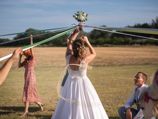 Le mariage de Tom et Marie Cécile à Sainte-Cécile-les-Vignes, Vaucluse 116