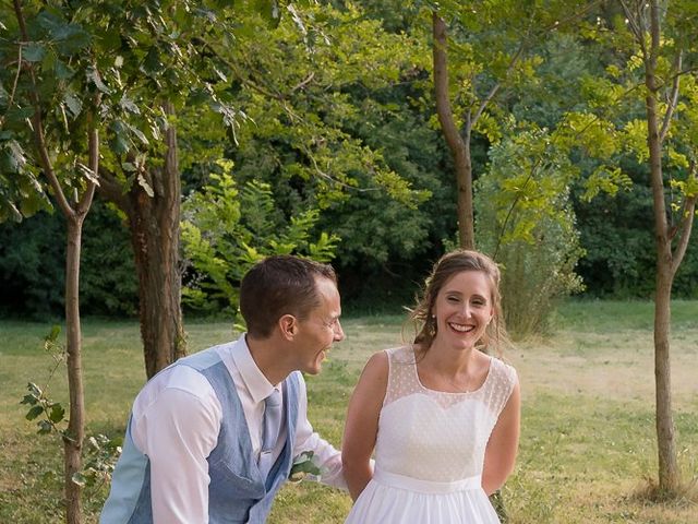 Le mariage de Tom et Marie Cécile à Sainte-Cécile-les-Vignes, Vaucluse 145