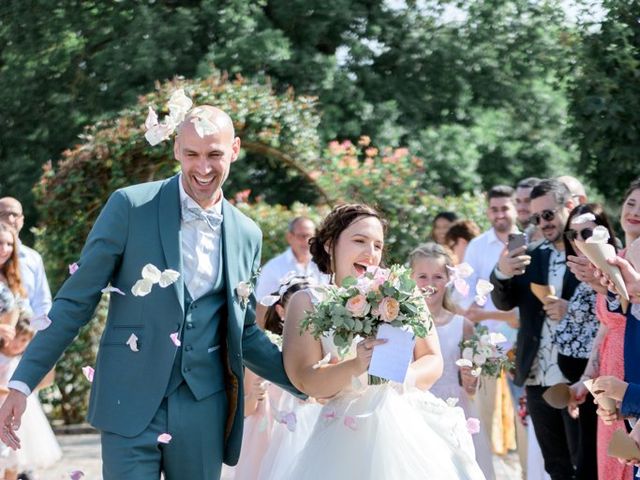 Le mariage de Adrien et Anne-Lise à Paray-Douaville, Yvelines 16