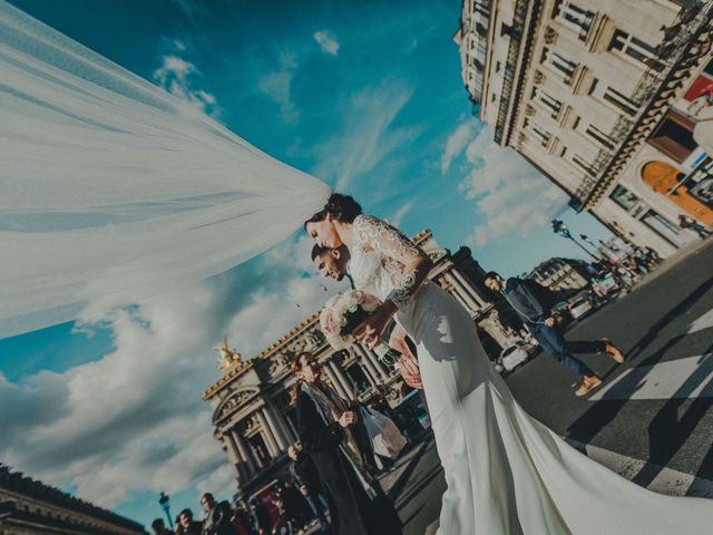 Le mariage de Mom et Lisa à Paris, Paris 14