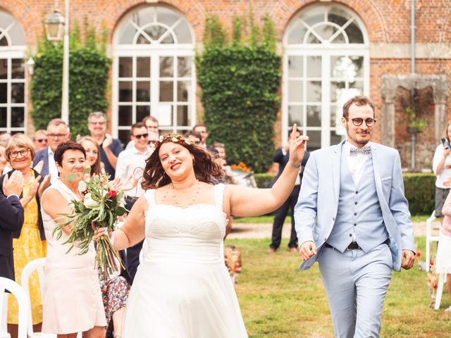 Le mariage de Romain et Mélanie  à Saint-Victor-l&apos;Abbaye, Seine-Maritime 32