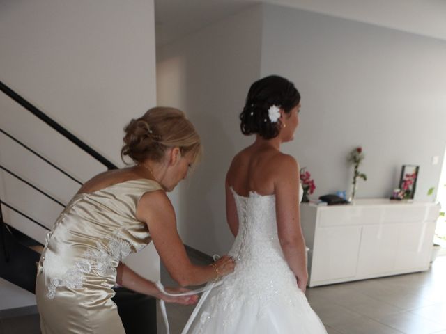 Le mariage de Jeremy et Sarah à Bessan, Hérault 12