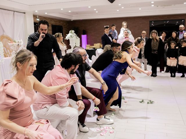 Le mariage de Adrien et Laetitia à Champigny-sur-Marne, Val-de-Marne 18