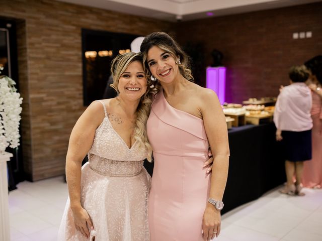Le mariage de Adrien et Laetitia à Champigny-sur-Marne, Val-de-Marne 31