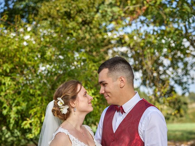 Le mariage de Paul et Clémence à Nieuil-l&apos;Espoir, Vienne 6