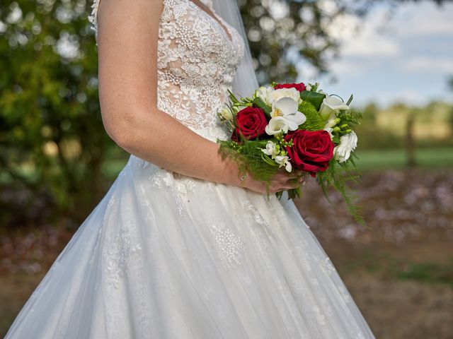 Le mariage de Paul et Clémence à Nieuil-l&apos;Espoir, Vienne 7