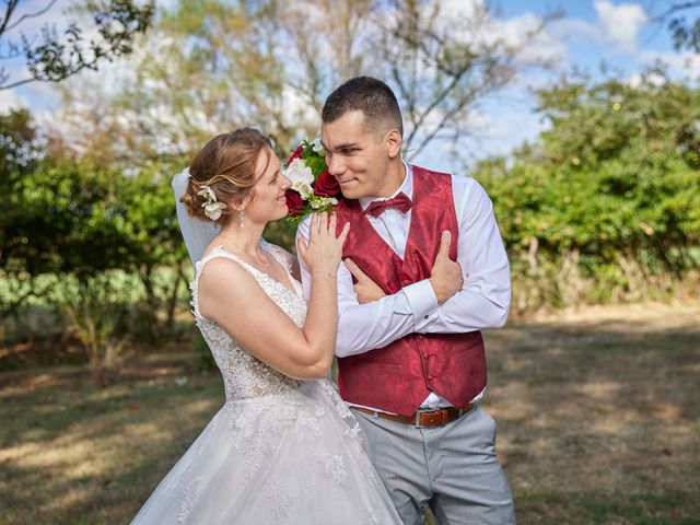 Le mariage de Paul et Clémence à Nieuil-l&apos;Espoir, Vienne 11