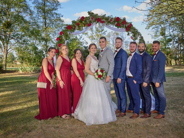 Le mariage de Paul et Clémence à Nieuil-l&apos;Espoir, Vienne 15