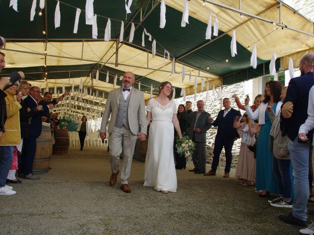 Le mariage de Céline  et Guillaume  à Roullours, Calvados 14