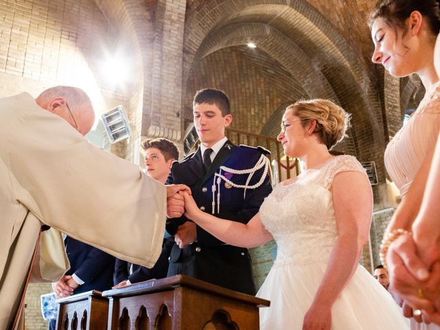 Le mariage de Clément et Margo à Saint-Quentin, Aisne 17