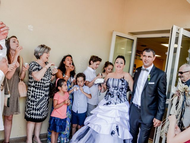 Le mariage de Richard et Perrine à Saint-Romain-le-Puy, Loire 48