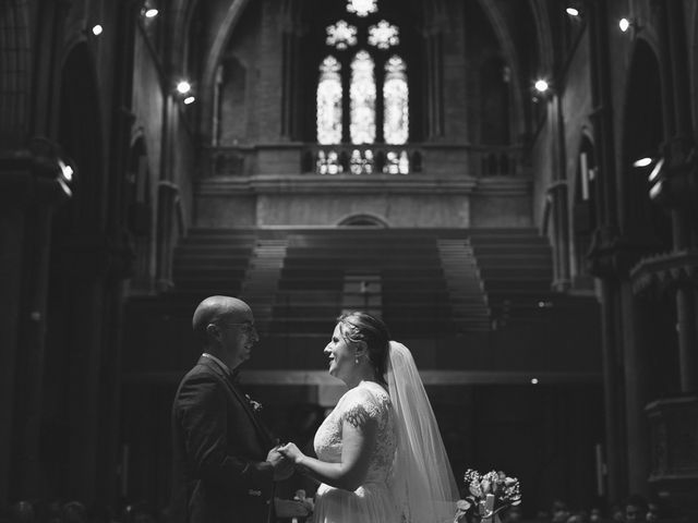 Le mariage de Romain et Mirela à Lyon, Rhône 15