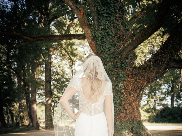 Le mariage de Brian et Agathe à Blond, Haute-Vienne 33