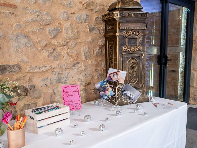Le mariage de Kevin et Lison à Moutiers-les-Mauxfaits, Vendée 10