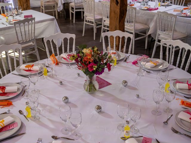 Le mariage de Kevin et Lison à Moutiers-les-Mauxfaits, Vendée 16