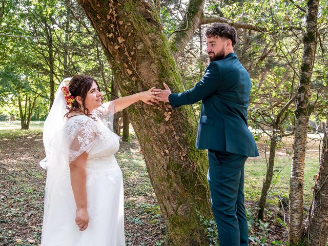 Le mariage de Kevin et Lison à Moutiers-les-Mauxfaits, Vendée 34