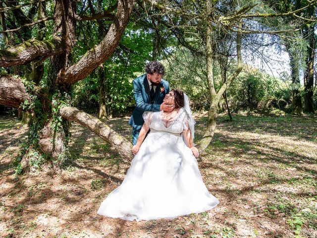 Le mariage de Kevin et Lison à Moutiers-les-Mauxfaits, Vendée 35
