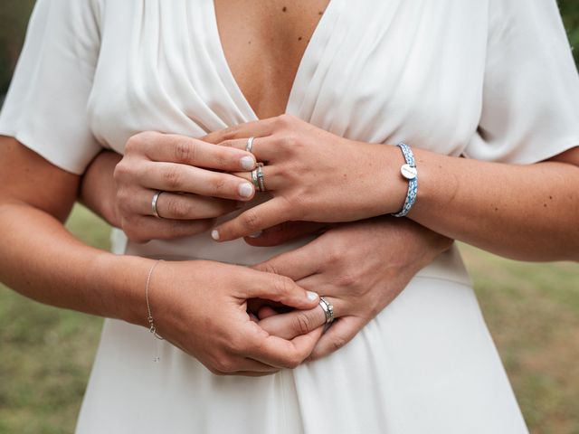 Le mariage de Anne-Sophie et Mathilde à Lacenas, Rhône 21