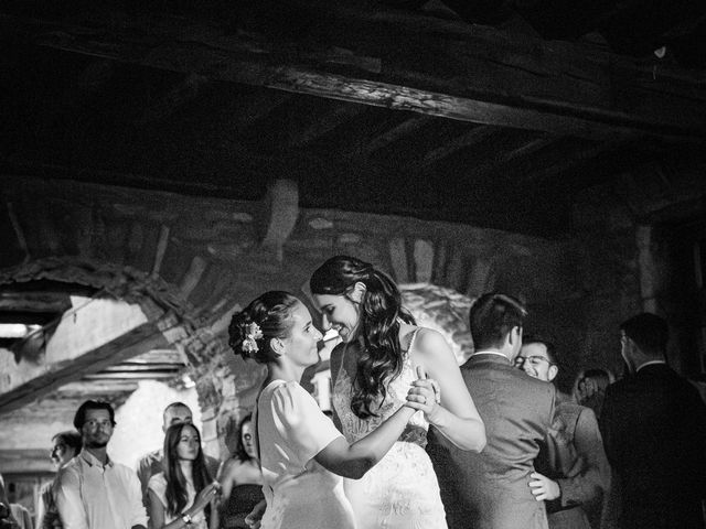 Le mariage de Anne-Sophie et Mathilde à Lacenas, Rhône 35