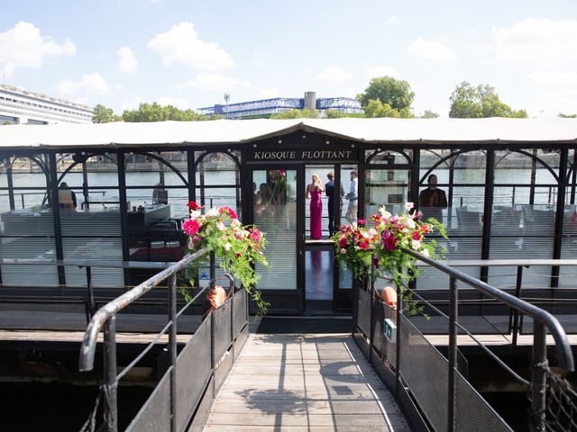 Le mariage de Olivia et Aurèle à Paris, Paris 12