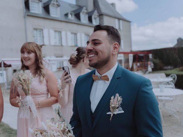 Le mariage de Sophian et Maeva à Tréglonou, Finistère 19