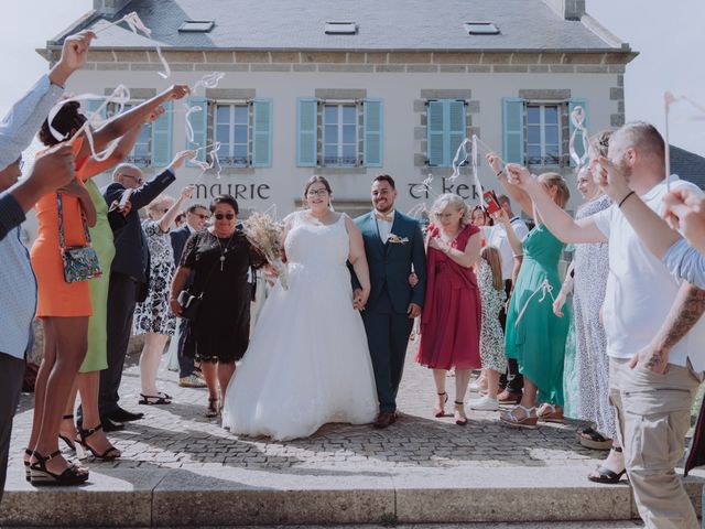 Le mariage de Sophian et Maeva à Tréglonou, Finistère 38