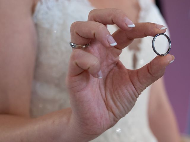 Le mariage de Julien et Valérie à Pithiviers, Loiret 8