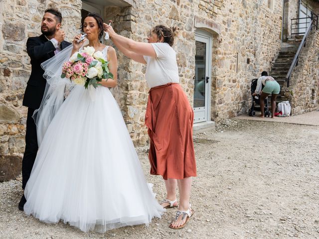 Le mariage de Julien et Ayse à Saint-Maurice-en-Cotentin, Manche 12