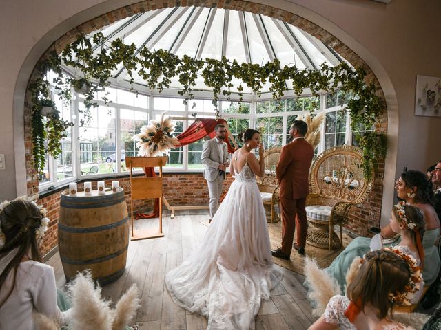 Le mariage de Maxence et Estelle à Le Bizet, Hainaut 6