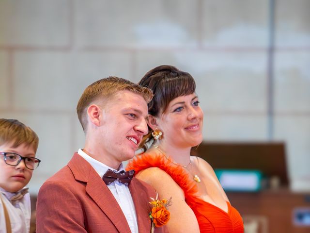 Le mariage de Alexis et Sophie à L'Hôtellerie-de-Flée, Maine et Loire 32