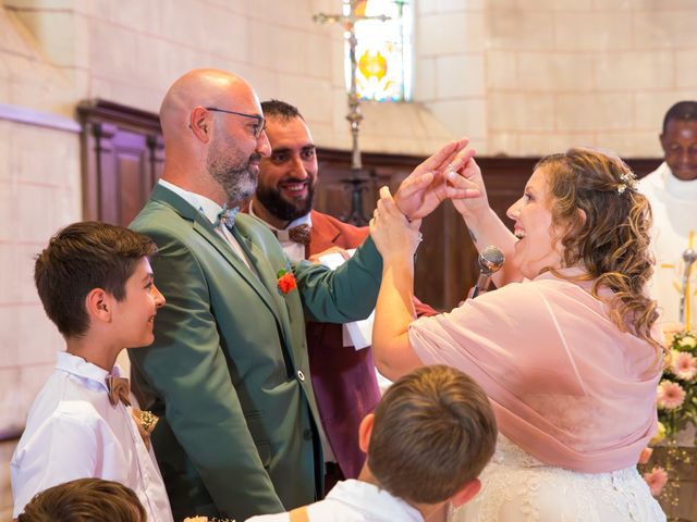Le mariage de Alexis et Sophie à L'Hôtellerie-de-Flée, Maine et Loire 39