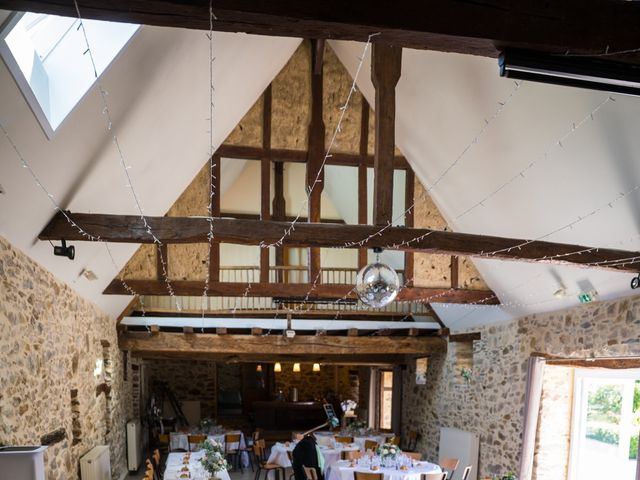 Le mariage de Alexis et Sophie à L'Hôtellerie-de-Flée, Maine et Loire 56