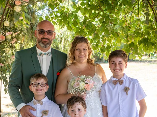 Le mariage de Alexis et Sophie à L'Hôtellerie-de-Flée, Maine et Loire 71
