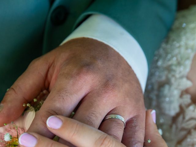 Le mariage de Alexis et Sophie à L'Hôtellerie-de-Flée, Maine et Loire 77