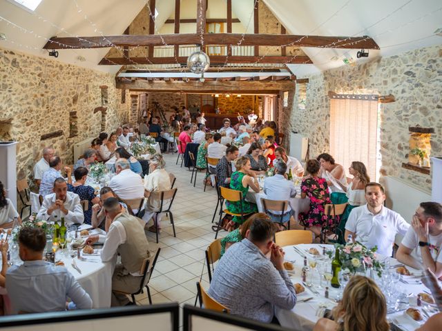 Le mariage de Alexis et Sophie à L'Hôtellerie-de-Flée, Maine et Loire 95